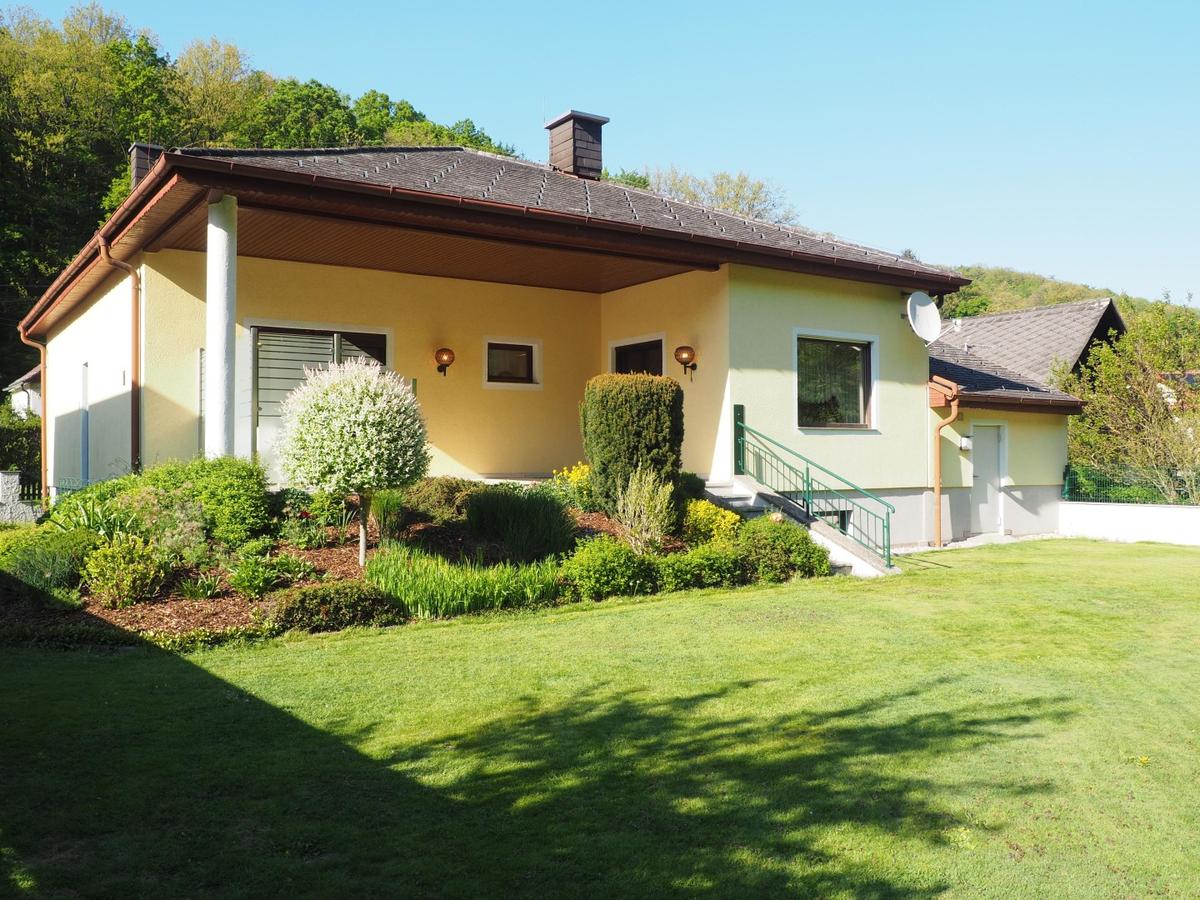 Hausansicht - Garten