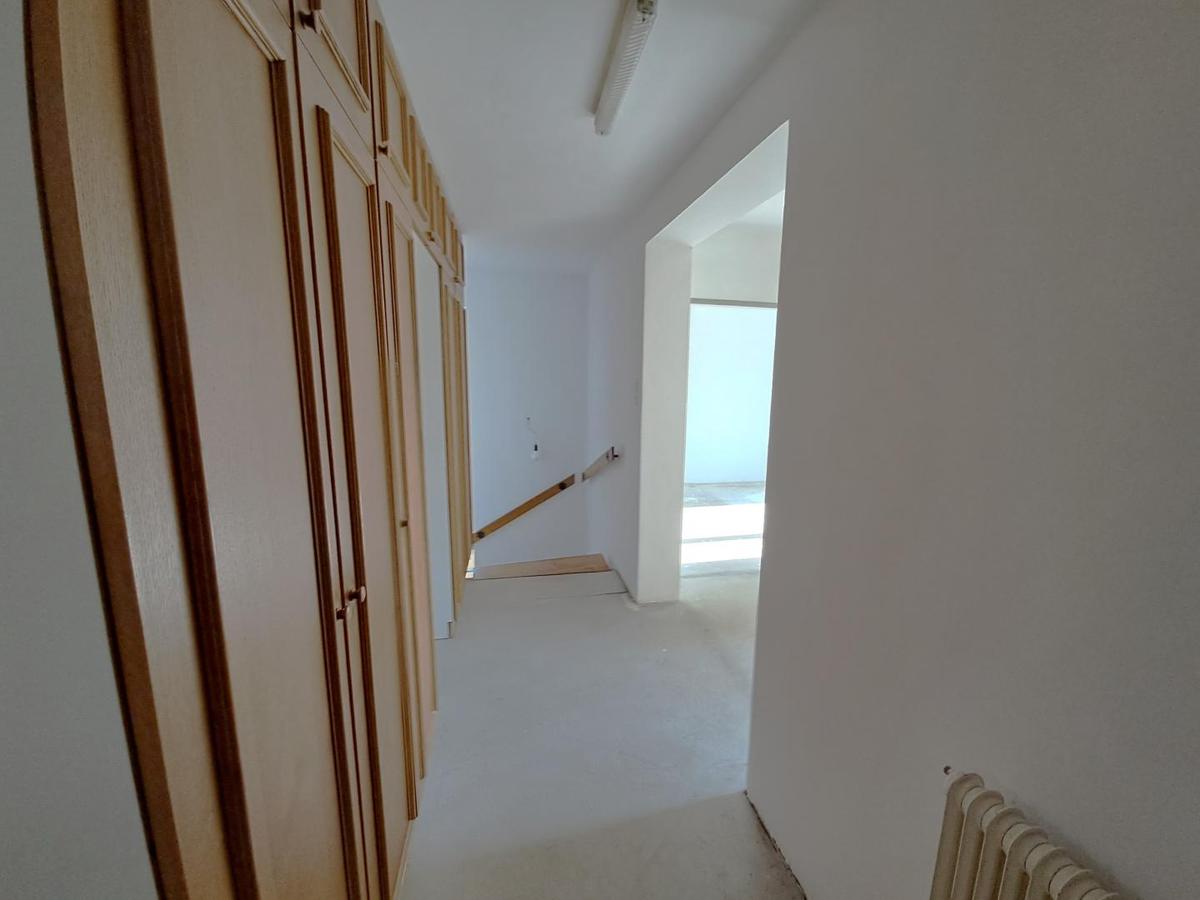 alle zentral begehbar