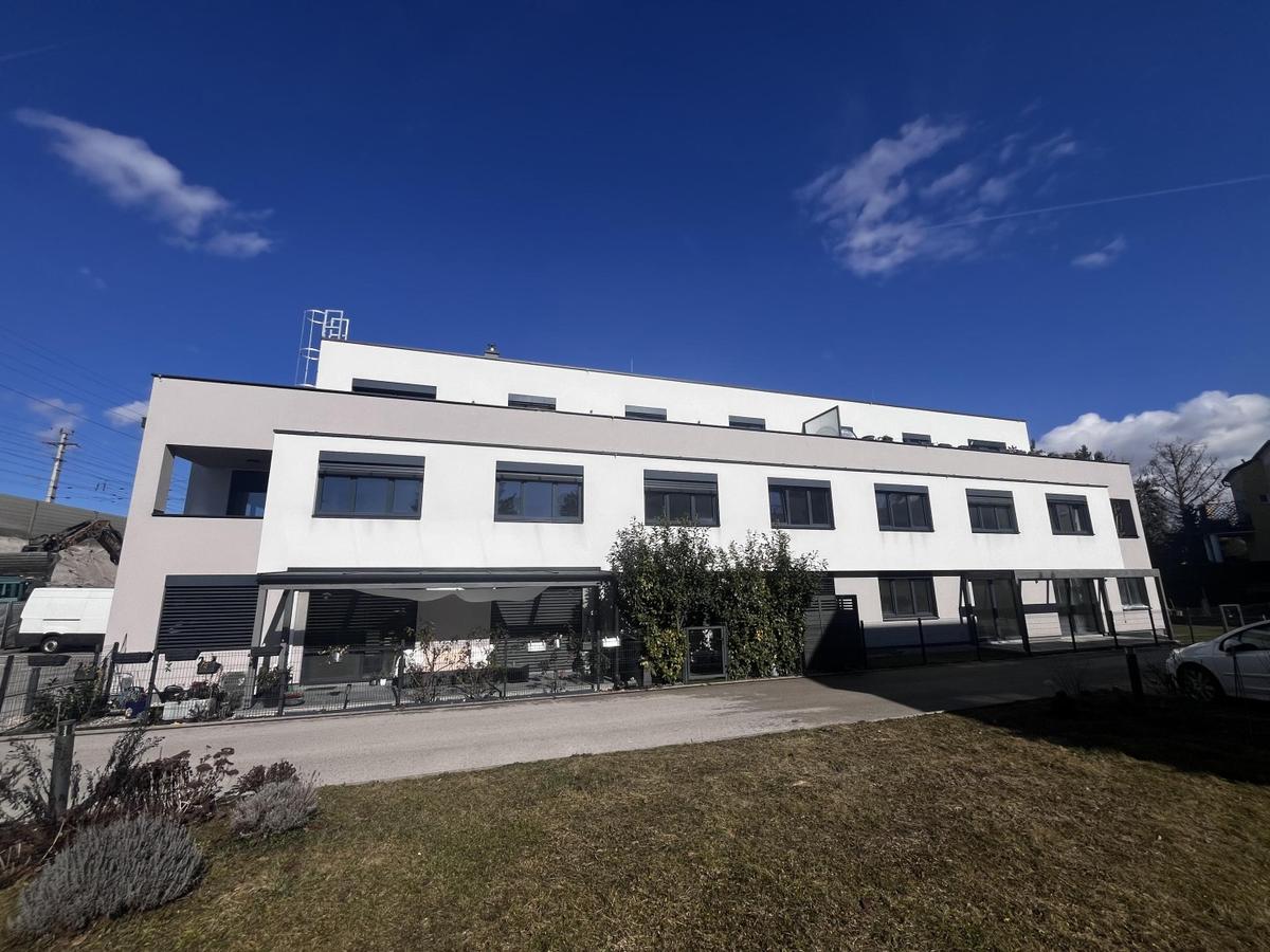 14 Haus_Seitenansicht