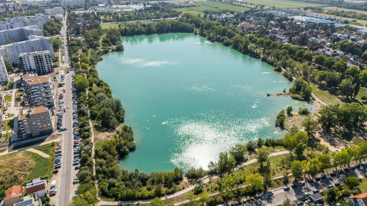 Direkt am Badeteich Hirschstetten