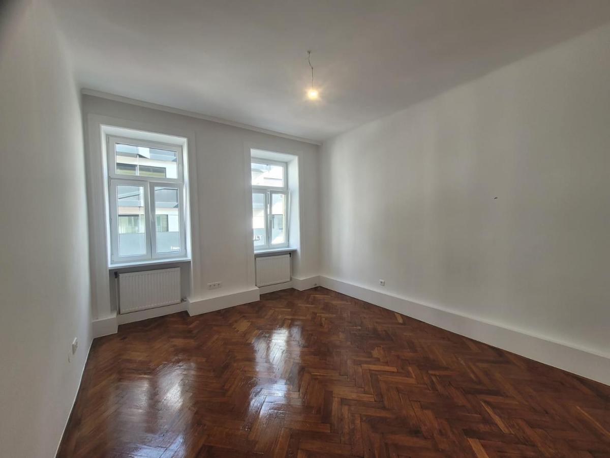 01 Expos� Wohnzimmer