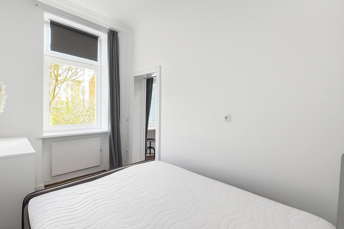 Schlafzimmer - Blick zum Fenster
