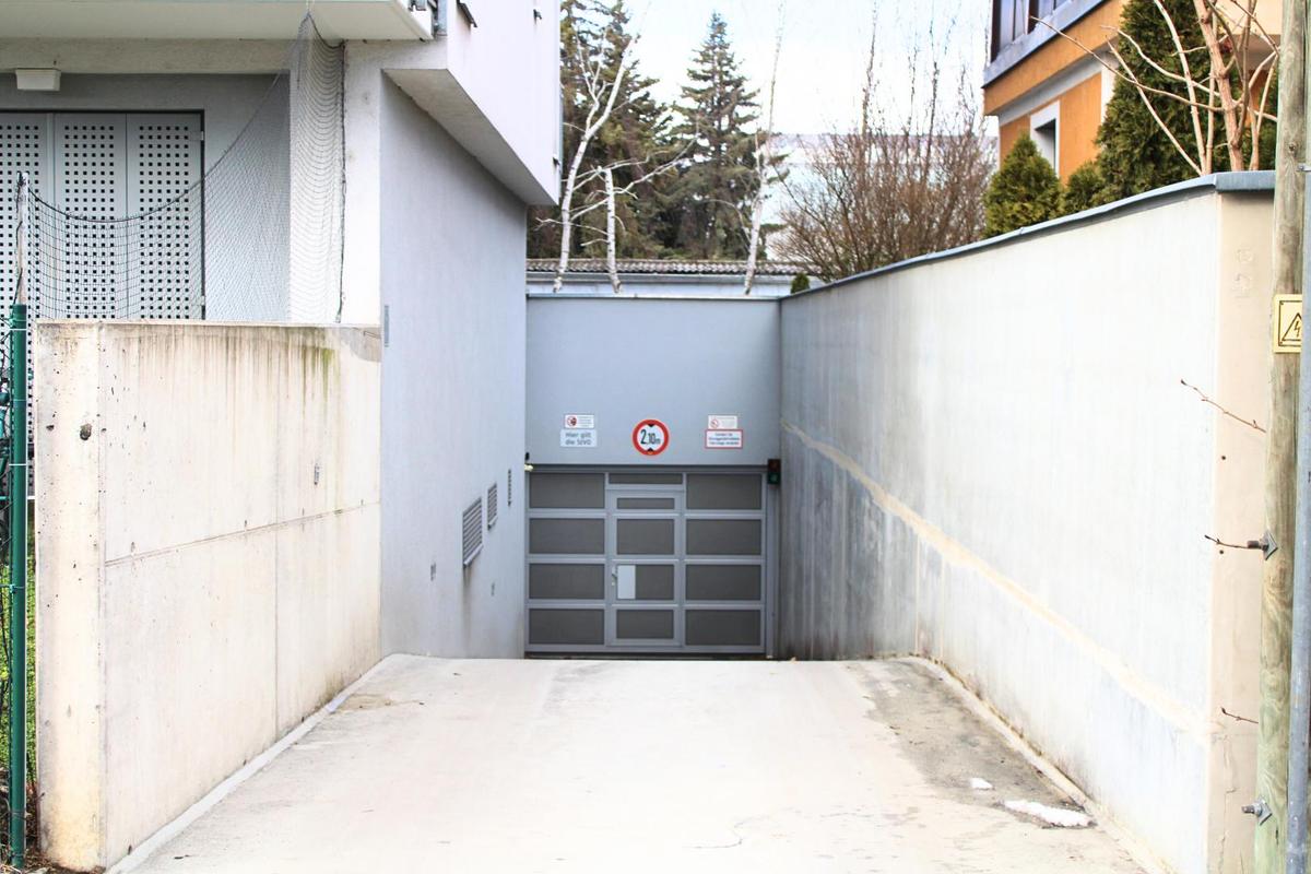 10_Garageneinfahrt