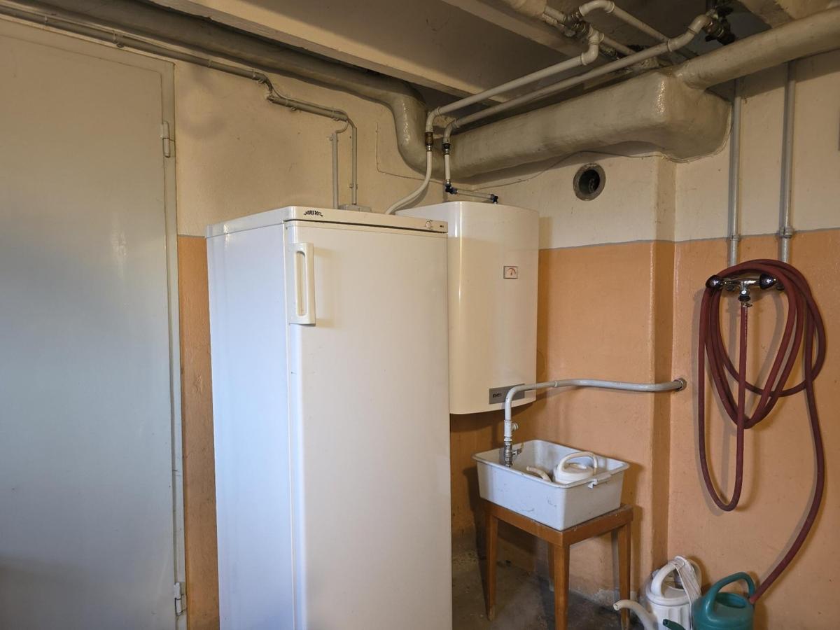 16 2000 EFH Waschk�che