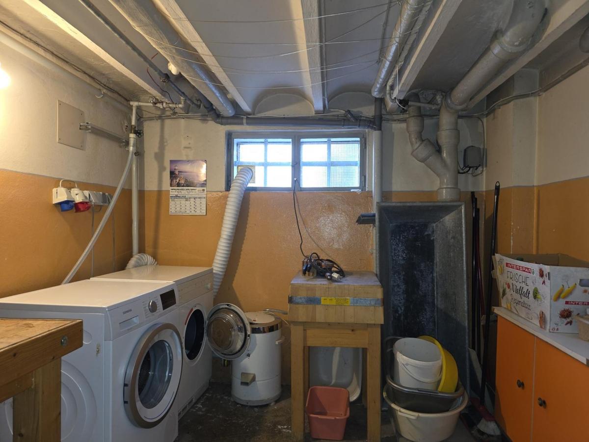 17 2000 EFH Waschk�che