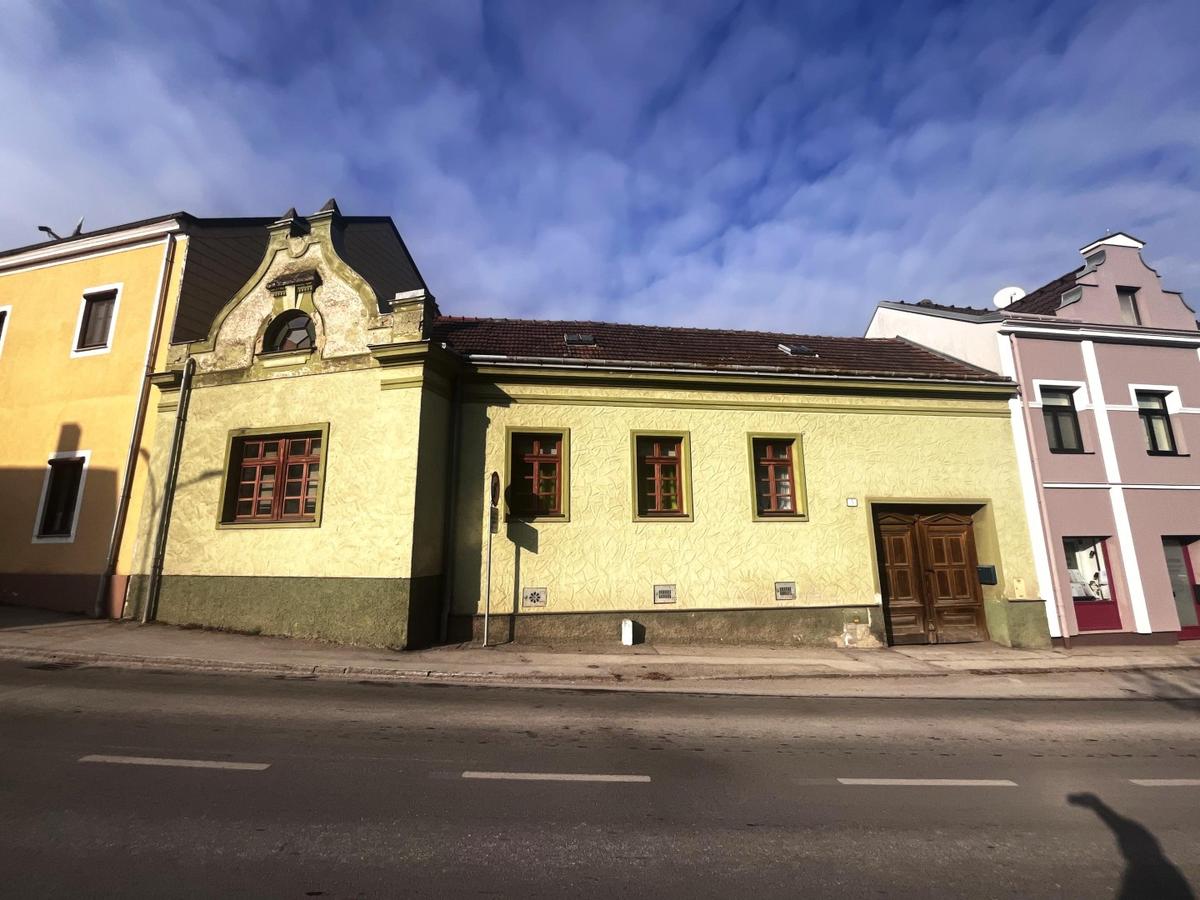 33 Haus_stra�enseitig