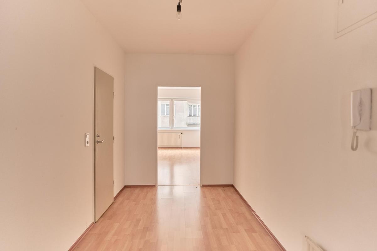 02. . Mietwohnung 1040 Wien - Vorzimmer