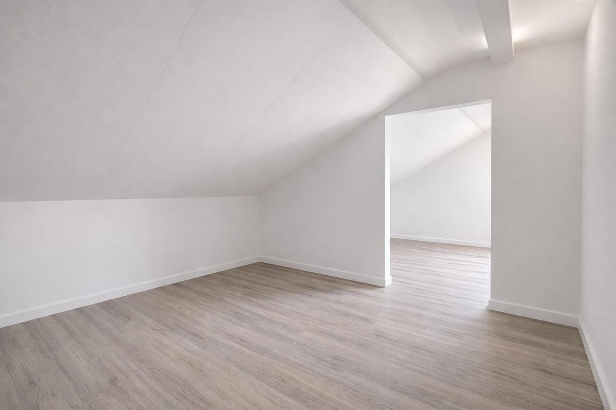 18 Dachboden KI generiert