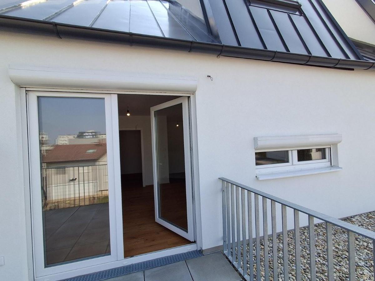 15 Terrasseneingang 1220