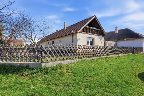 EIN HAUS VOLLER M�GLICHKEITEN! RENOVIERUNGSBED�RFTIGES EINFAMILIENHAUS IN D�RNLEIS!