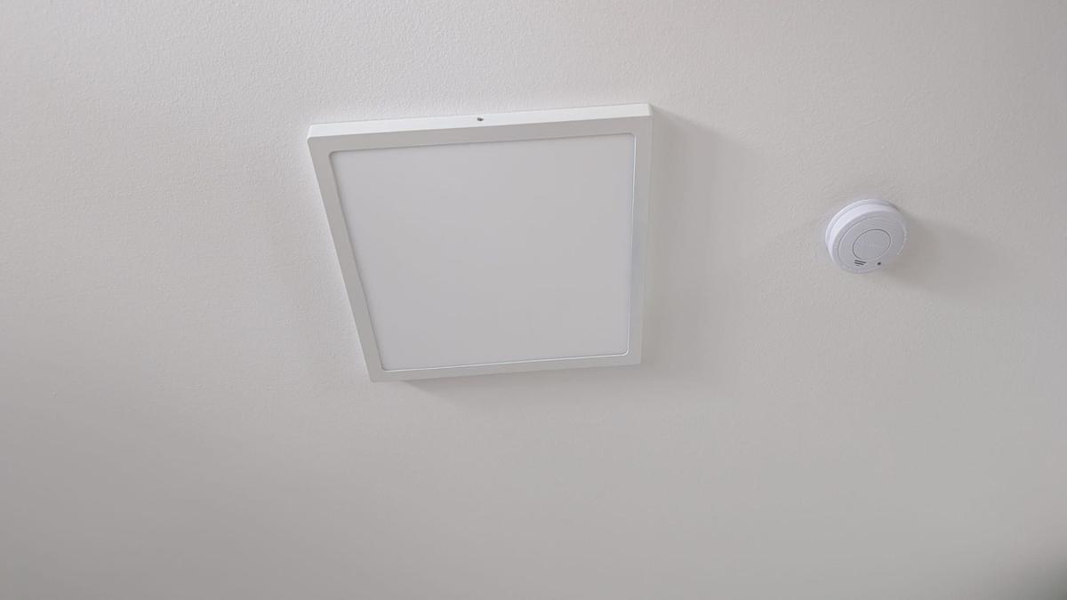 ZUR ABL�SE: Lampe_Schlafzimmer