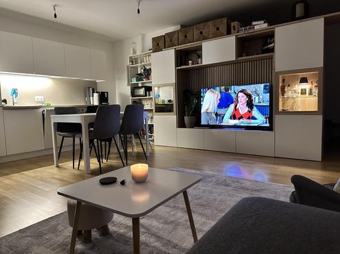 Gro�z�gige Neubauwohnung mit K�hlung und gro�em Balkon - AB MAI !!