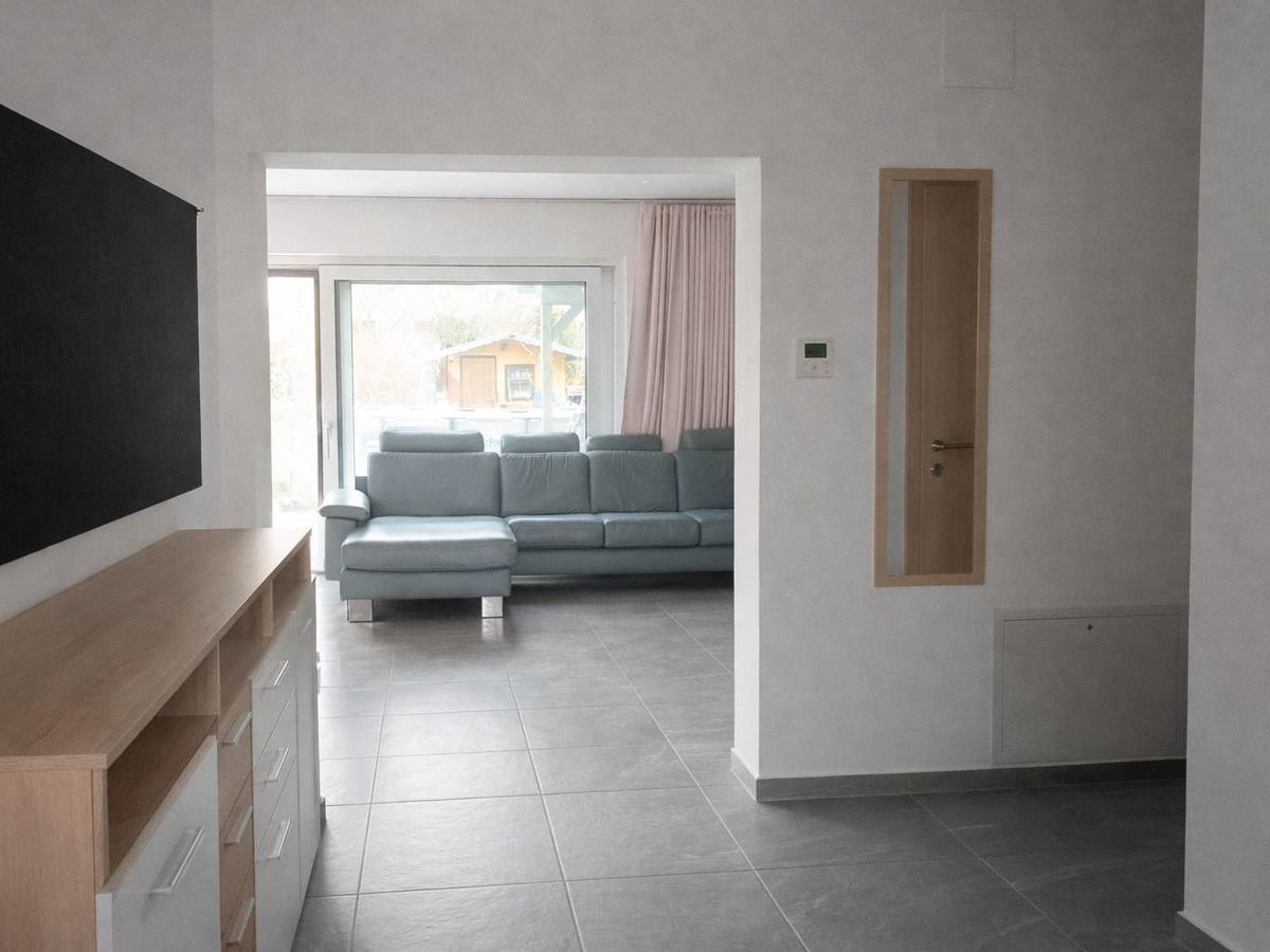 Vorzimmer mit Wohnzimmerblick