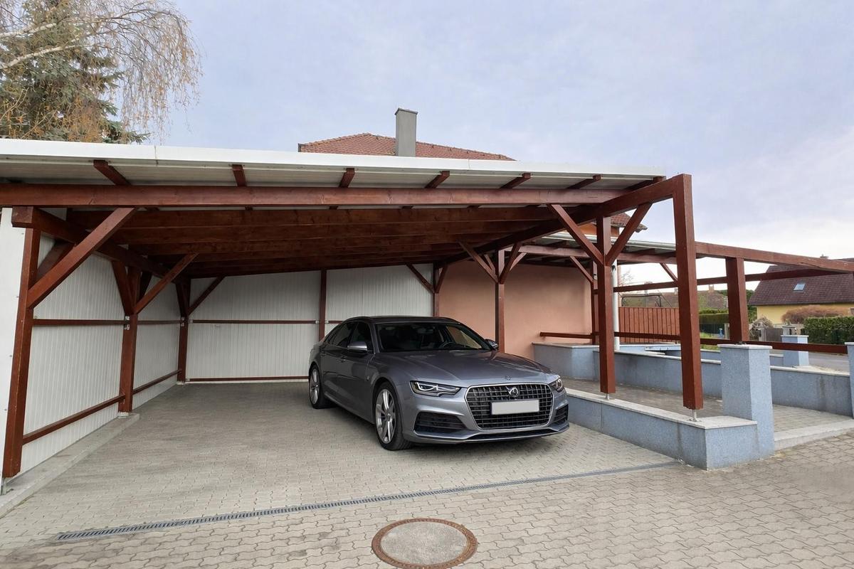 32 Carport