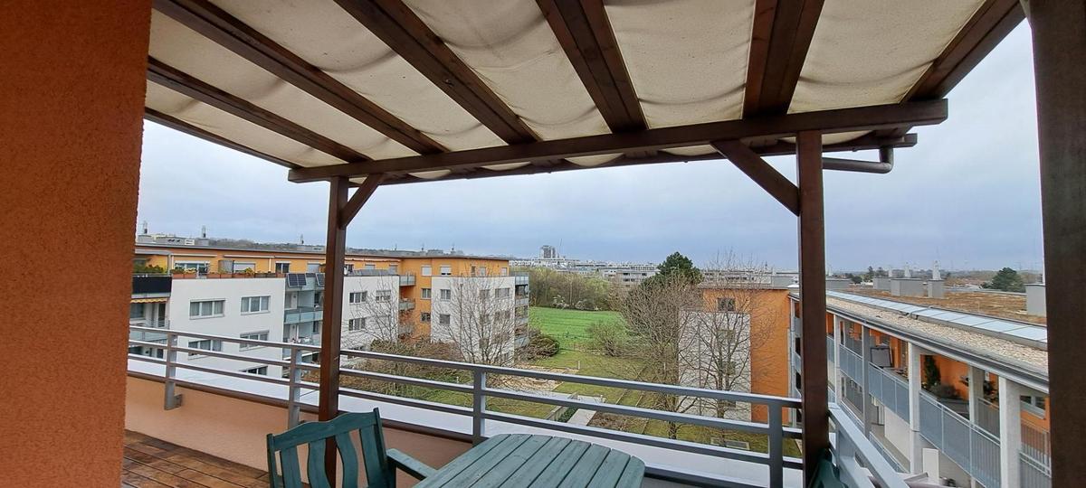 �berdachte Terrasse