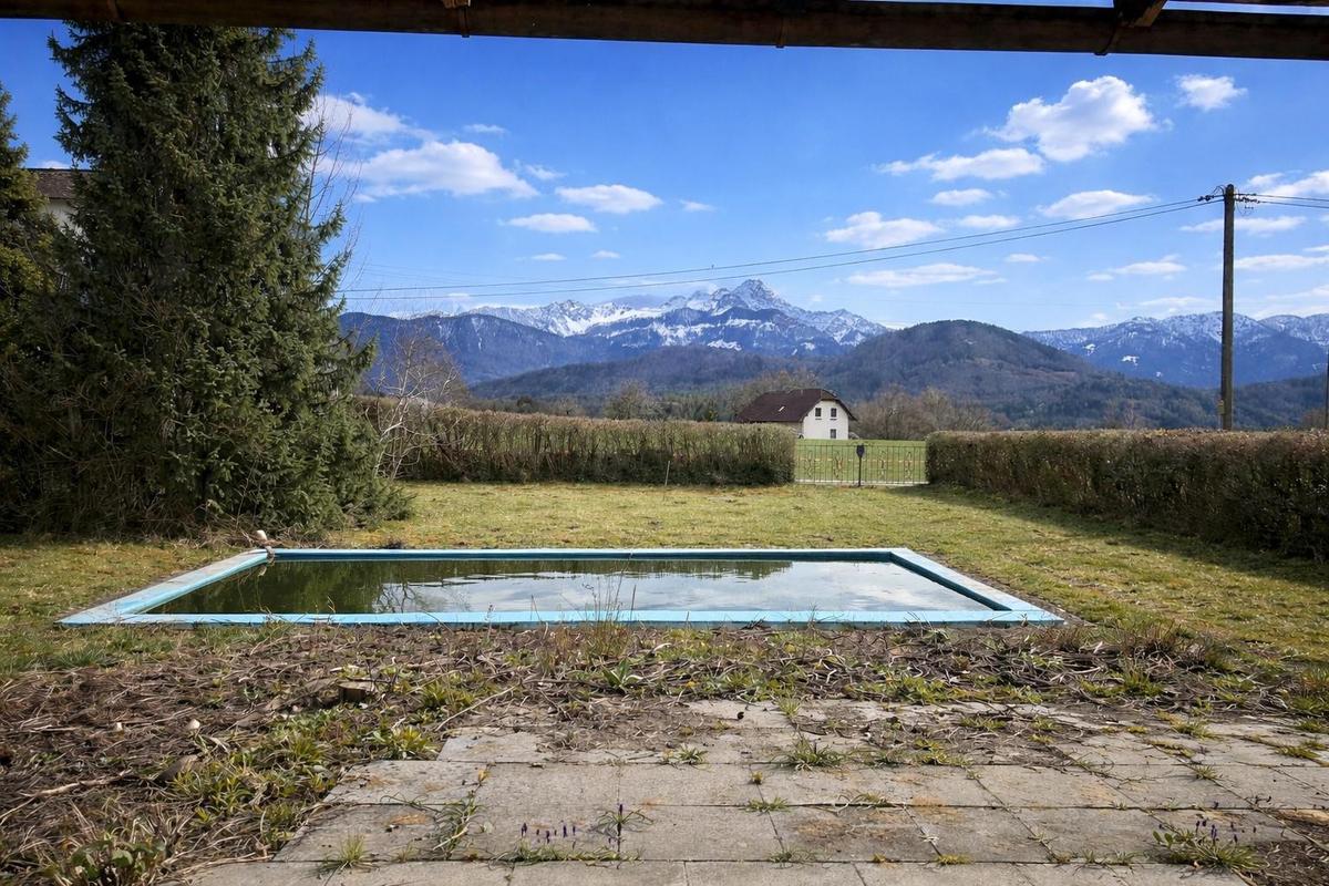 13 Pool_Terrasse_Ausblick