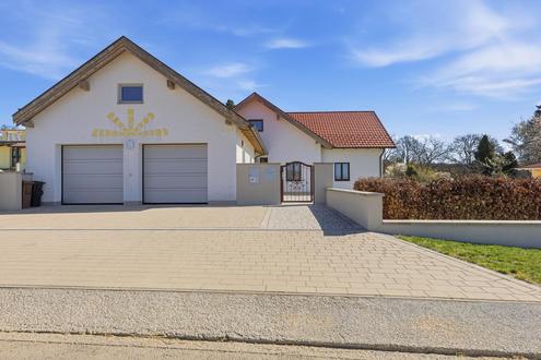 Exklusiver Familienwohnsitz mit High-End-Komfort ? Moderne Architektur, technologische Perfektion, erstklassige Wohnqualit�t!