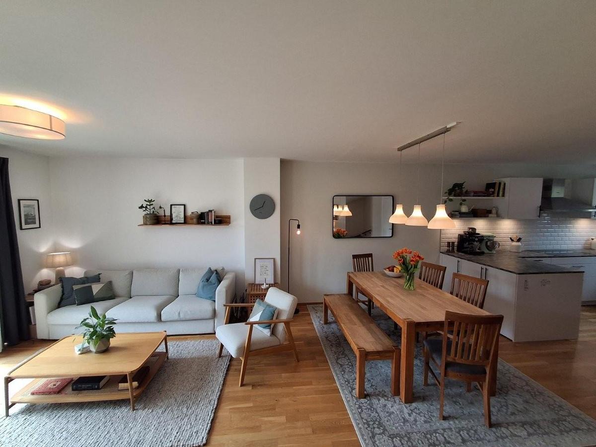 8 WohnEssbereich RH 1220