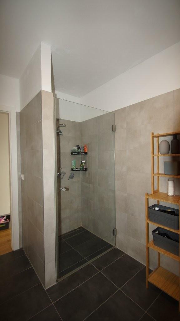 17 Dusche 1. OG RH 1220