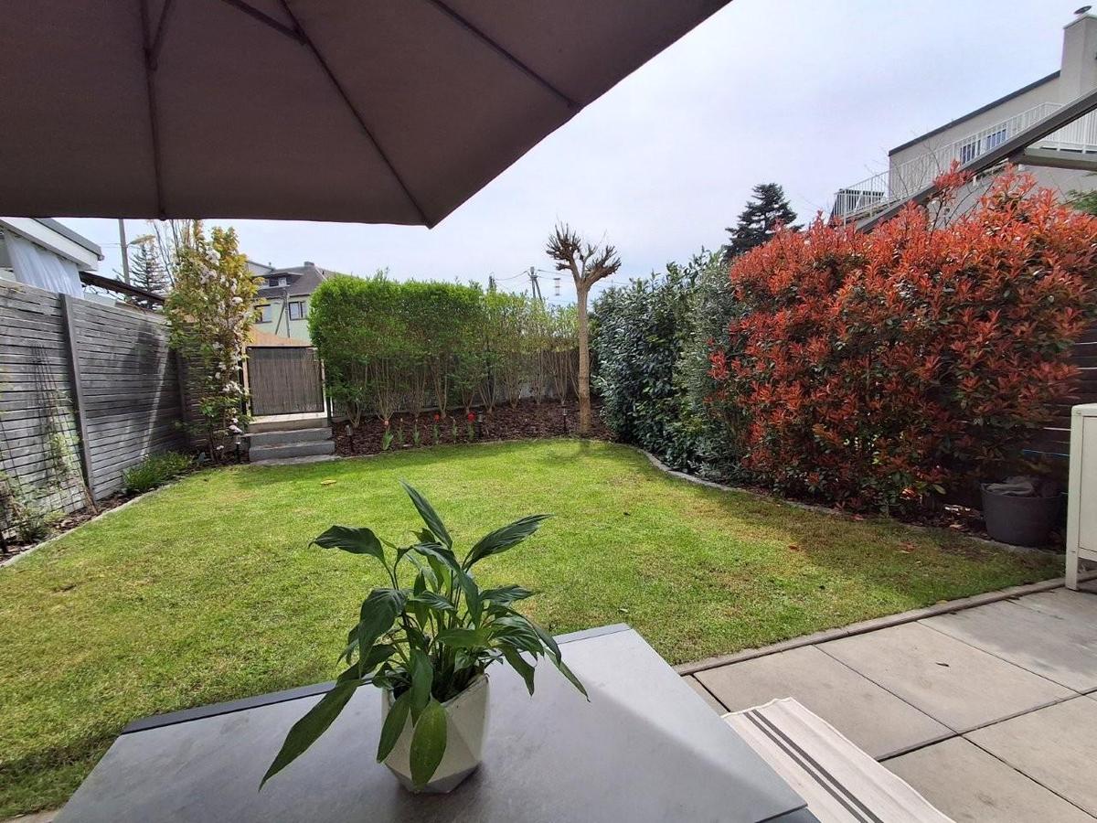 39 Garten mit Au�enzugang RH 1220