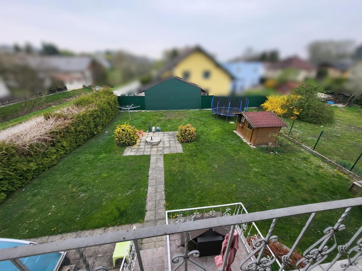 Gartenansicht vom Balkon