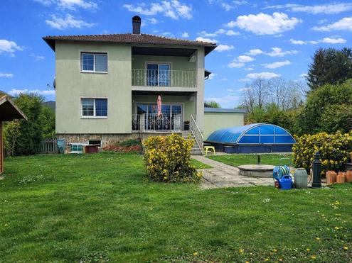 GER�UMIGES EIN- oder ZWEIFAMILIENHAUS IN W�RMLA
