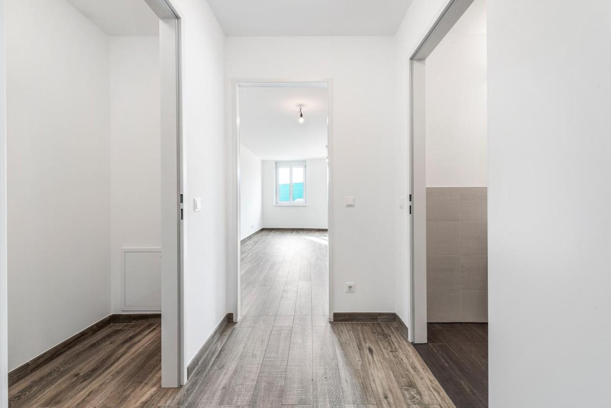 PMP273-AN-24823-JFW324_001