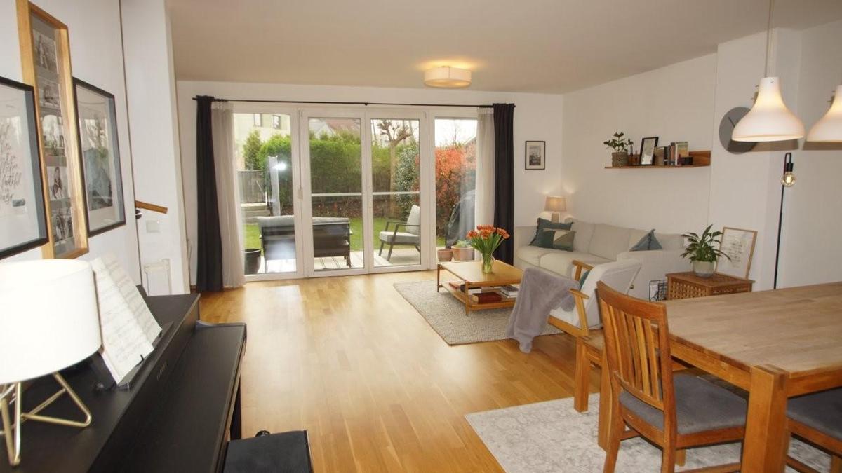 3 Wohnzimmer RH 1220