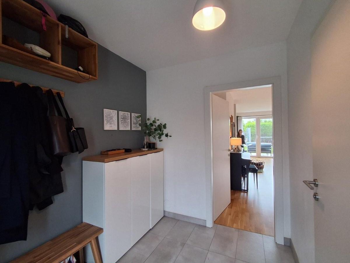 12 Vorzimmer RH 1220