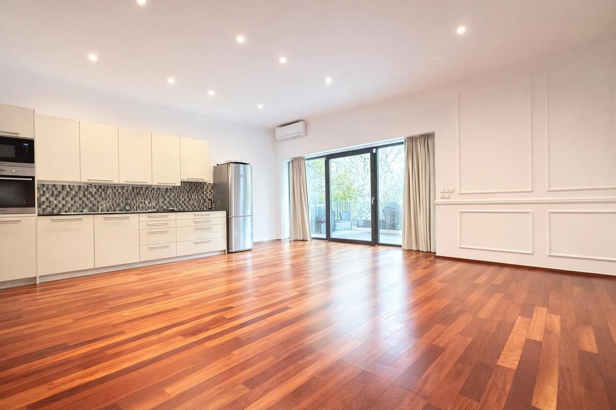 Wohnzimmer - Blick zur Terrasse