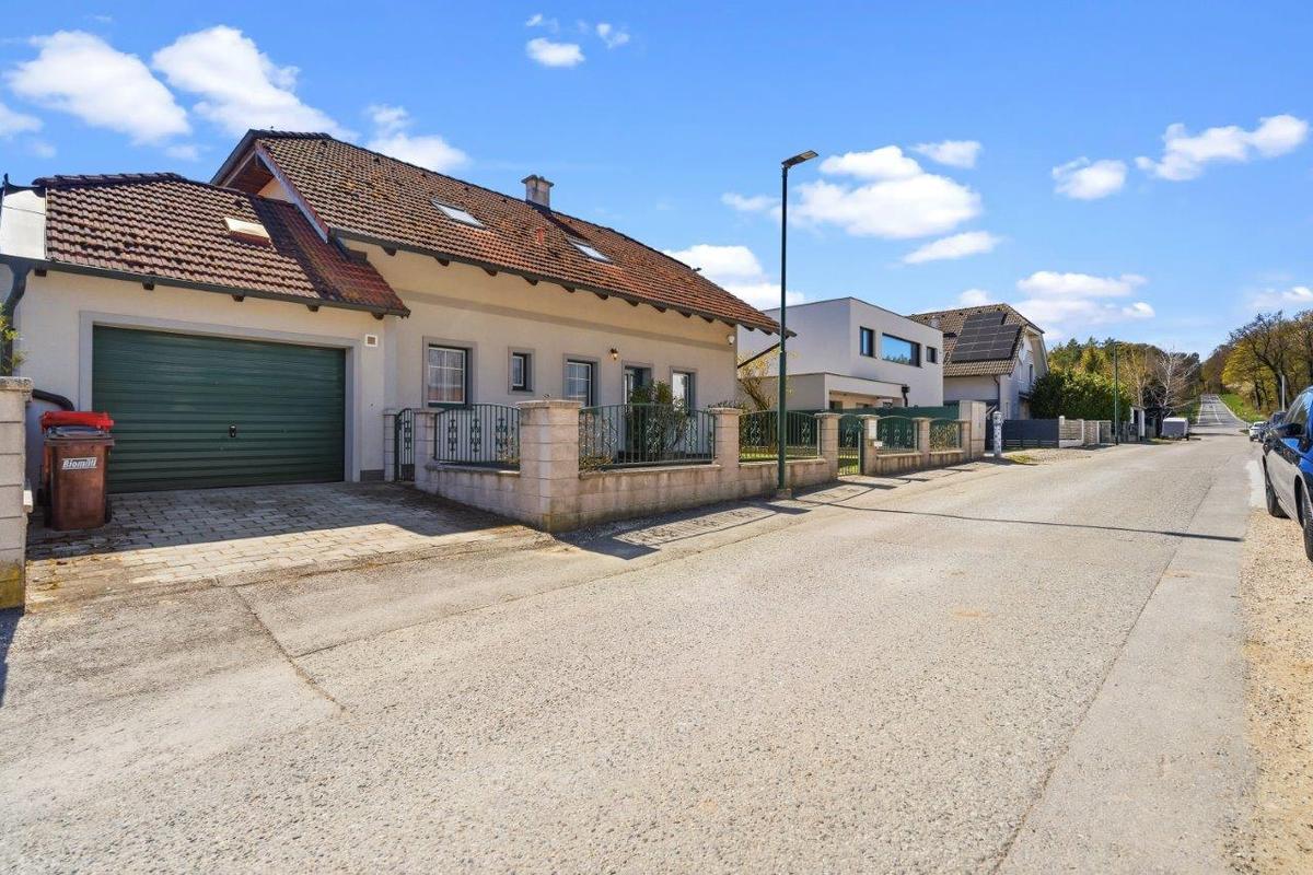 21 EFH 2113 Stra�enansicht