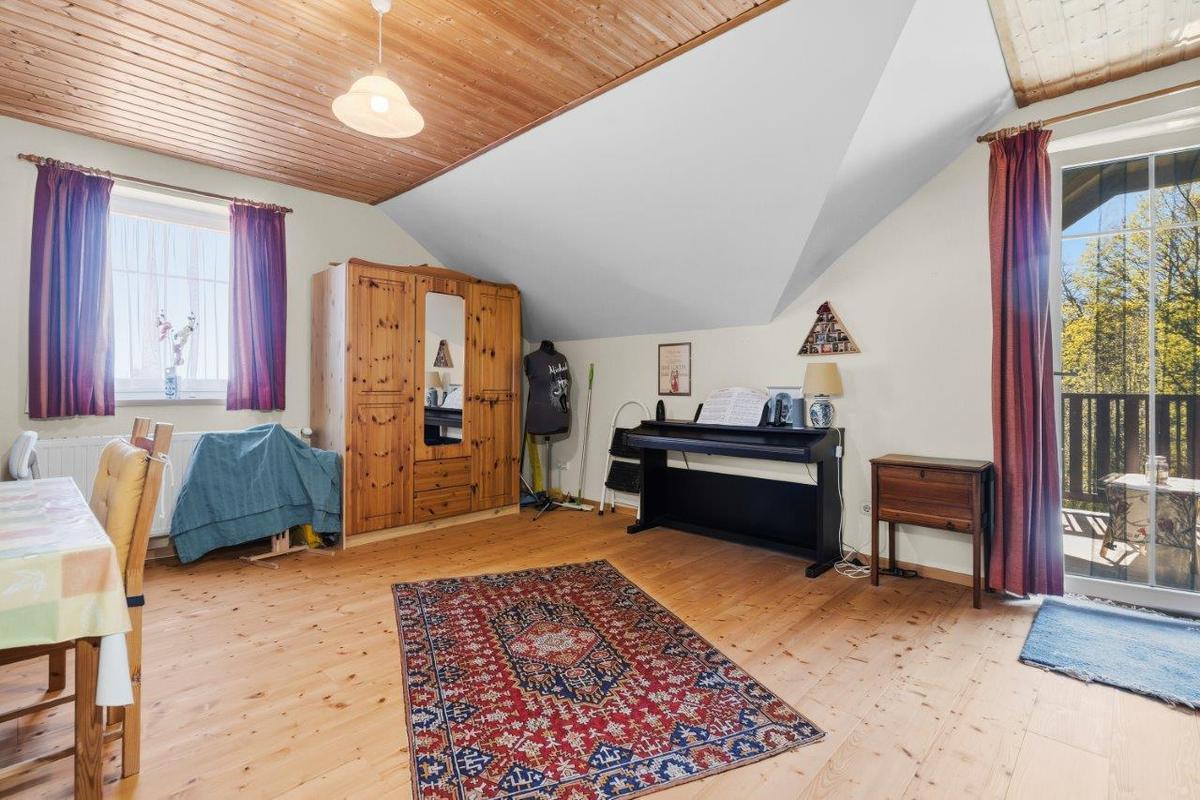 11 EFH 2113 G�stezimmer