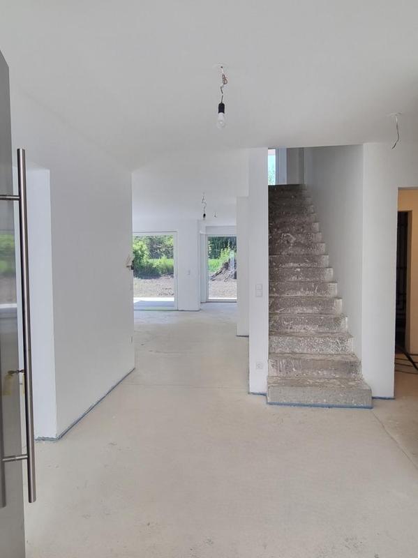 Vorraum + Aufgang OG - HB