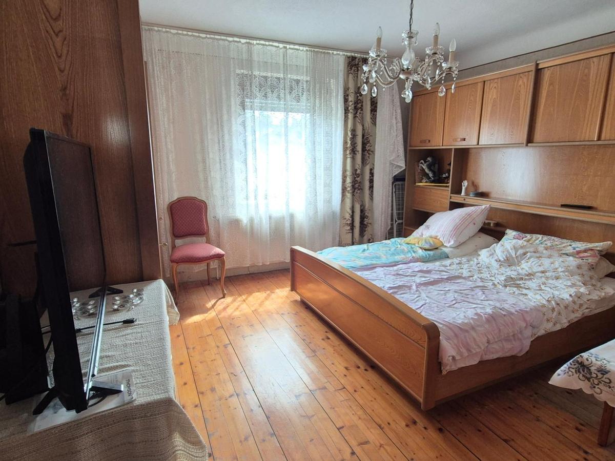 Schlafzimmer Wohnung 1