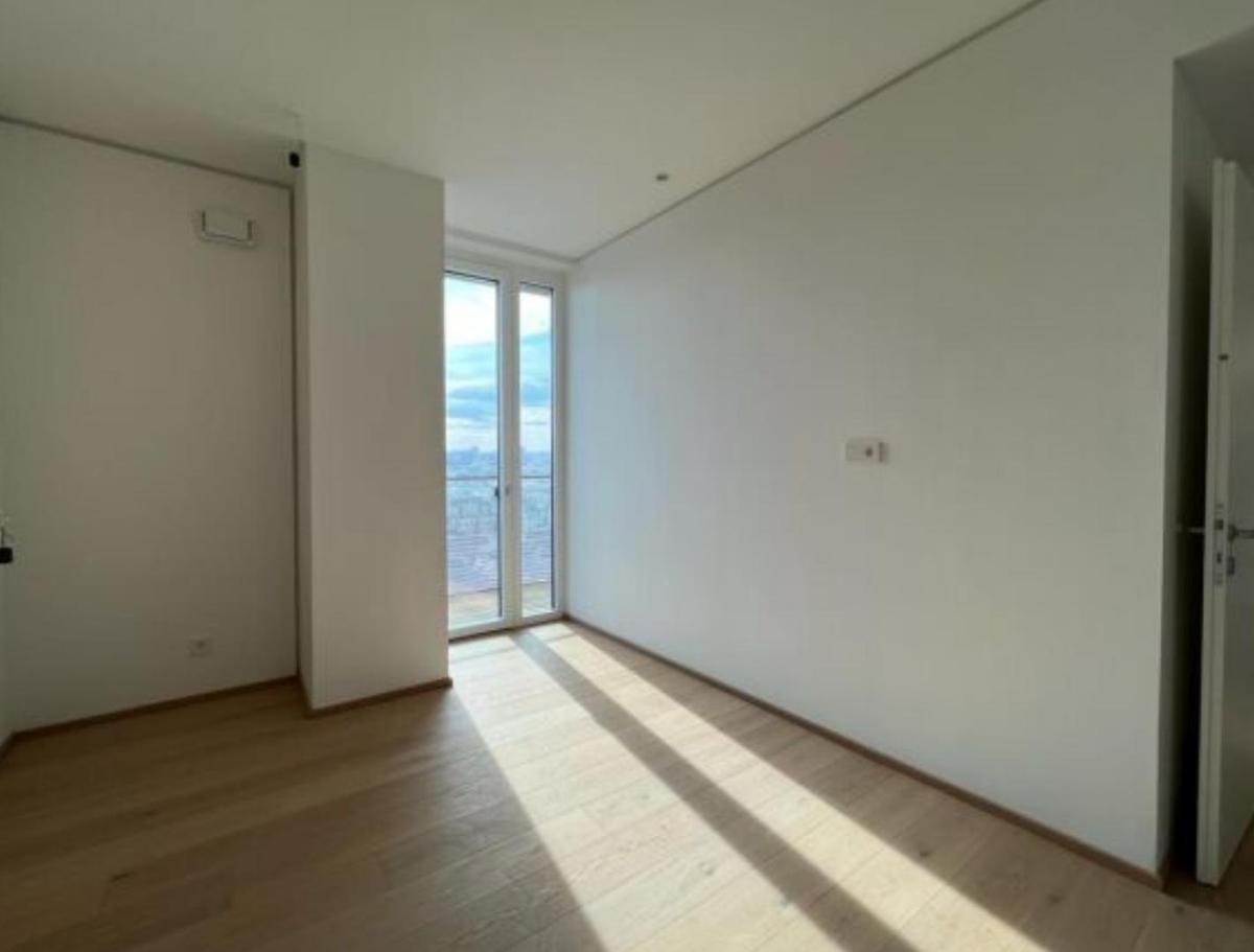 Zimmer unm�bliert