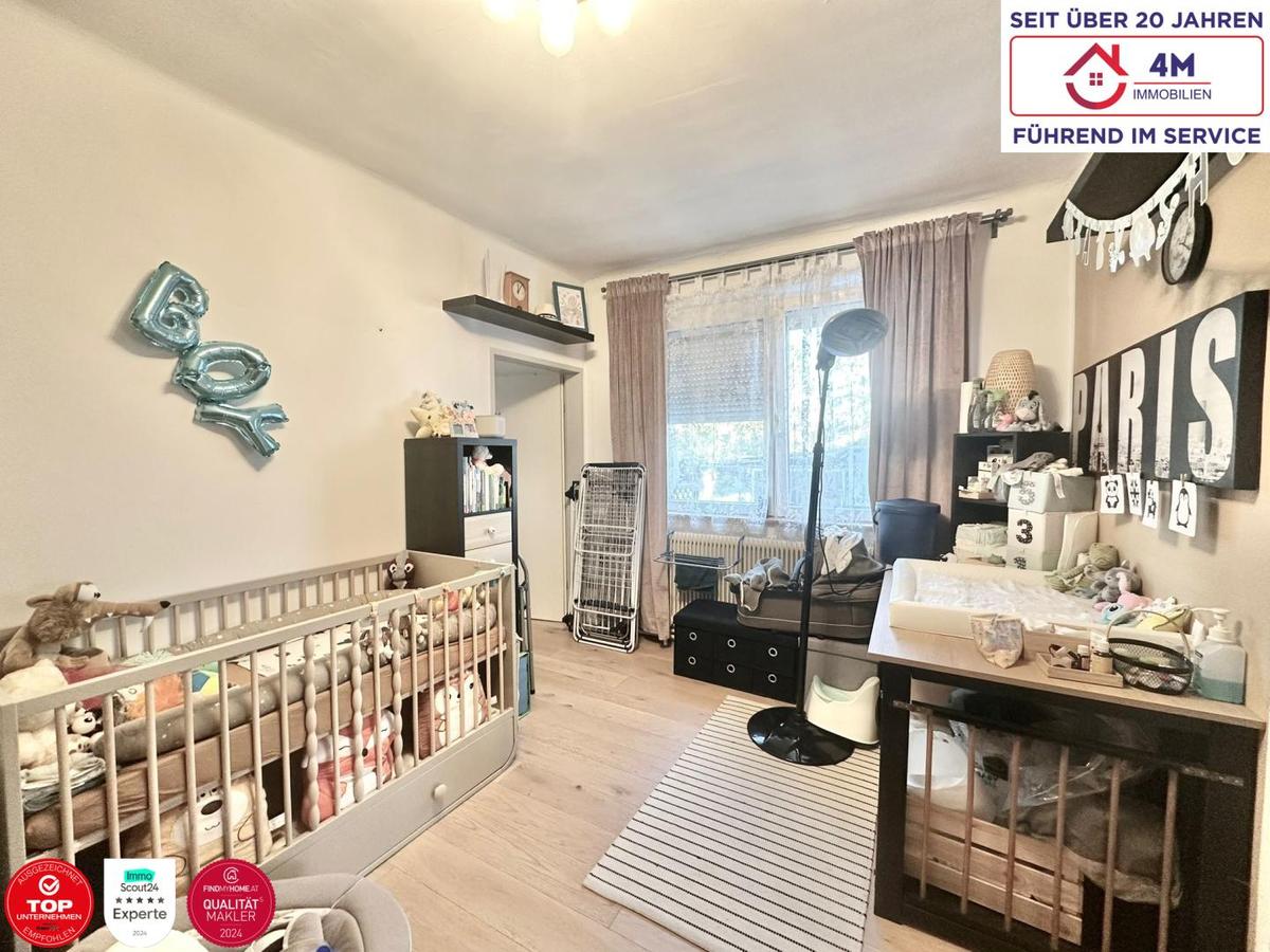 Schlafzimmer 2