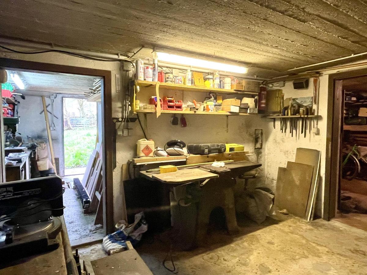 13 WERKSTATT KG