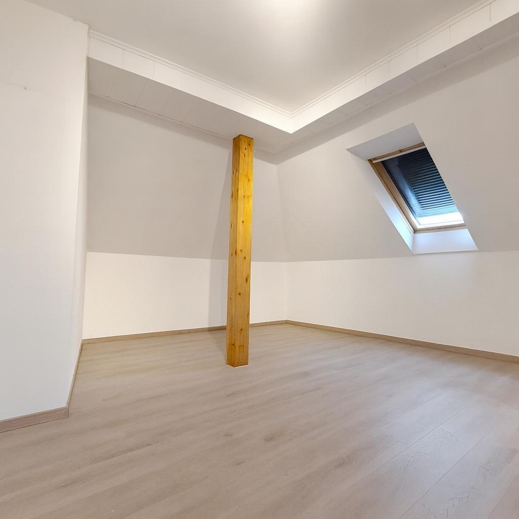 Zimmer im Obergescho�