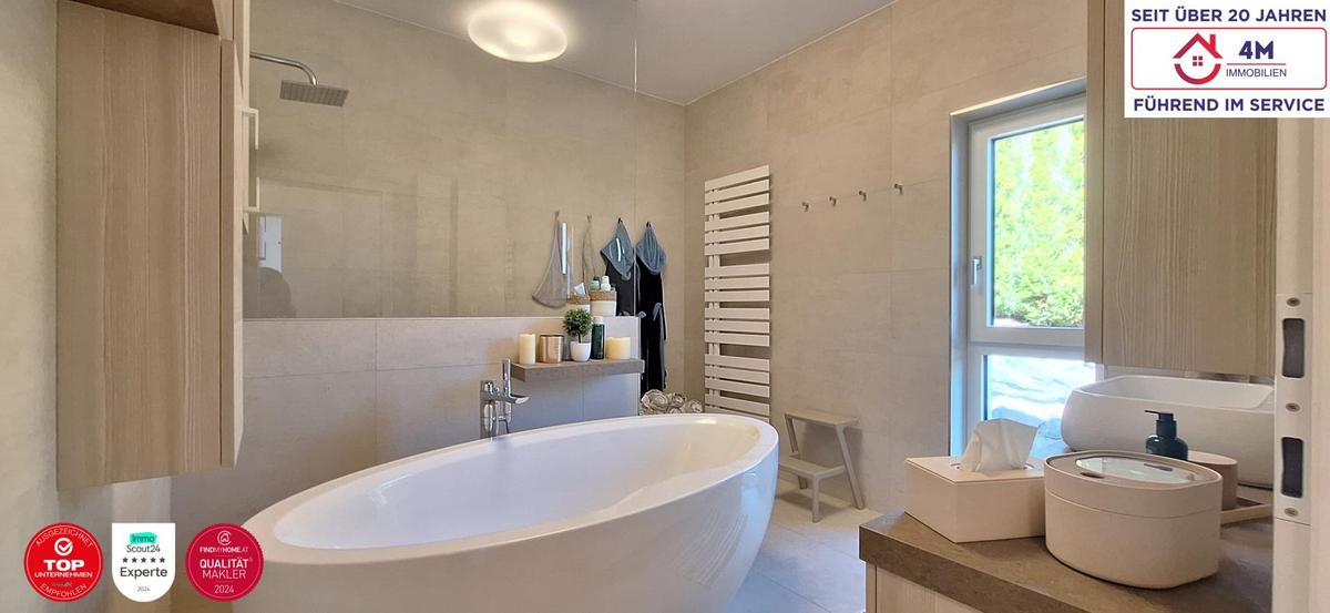 Badezimmer (OG)