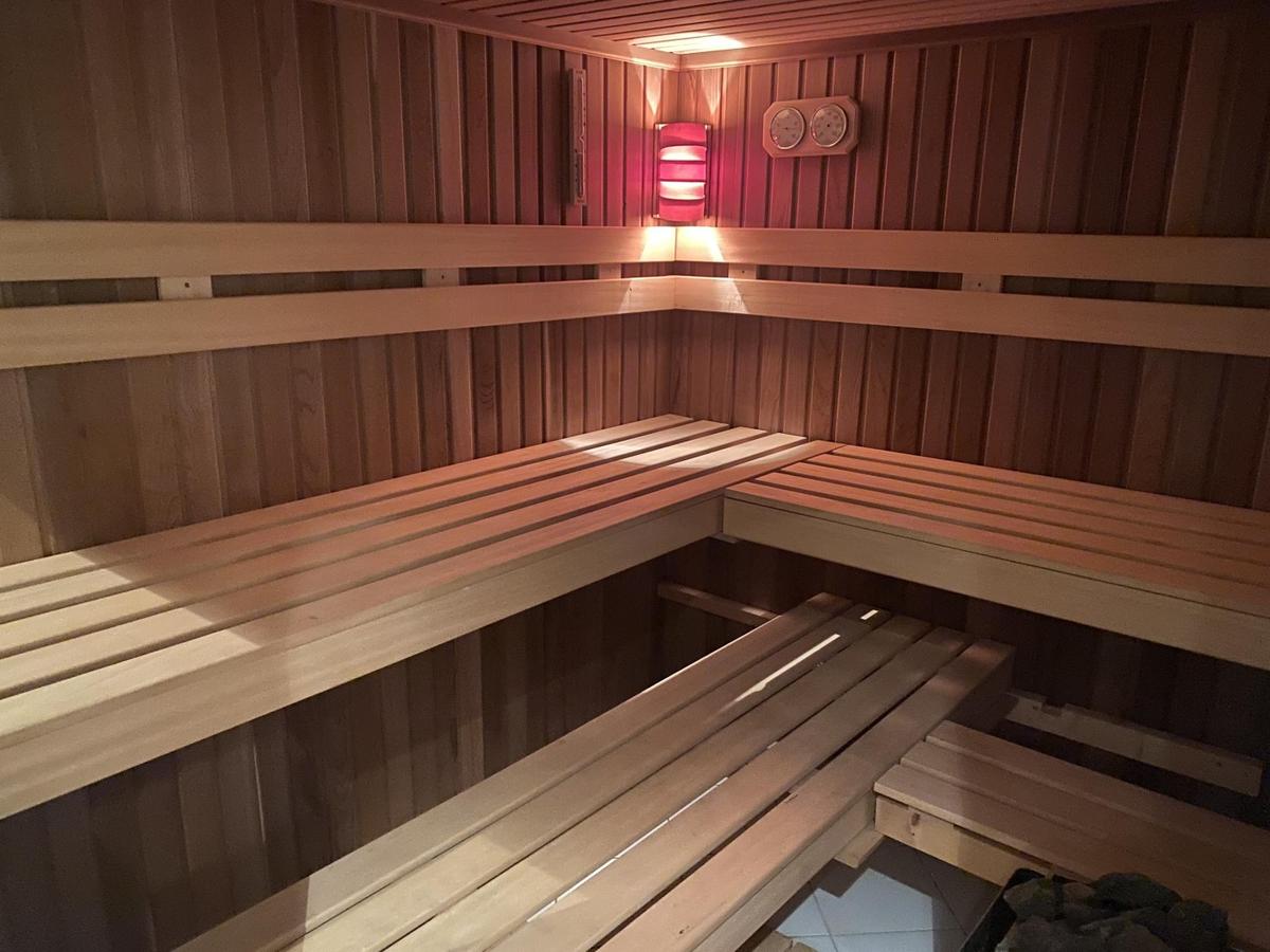 09 a Sauna mit Dampfbadfunktion UG