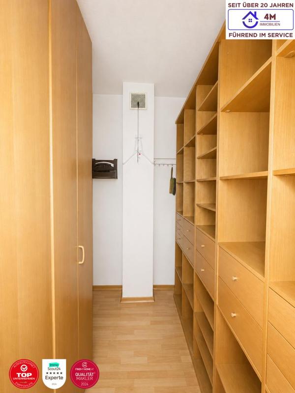 Begehbarer Kleiderschrank