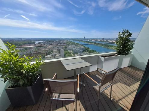 EXKLUSIVES WOHNEN MIT GRANDIOSEM AUSBLICK