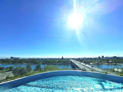 EXKLUSIVES WOHNEN NAHE AM WASSER -  GRANDIOSER AUSBLICK &amp; VIELE ANNEHMLICHKEITEN INKLUSIVE