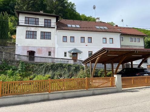 Exquisites Familienhaus in sonniger Zentrumslage mit Nebengeb�ude