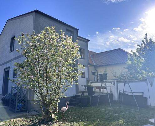 "Wohnen im Gr�nen ? Charmantes 5-Zimmer-Familienhaus mit Garten in V�sendorf!"