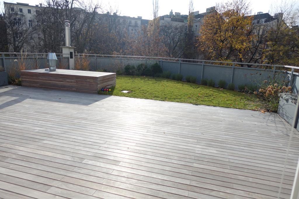 Terrasse und Garten