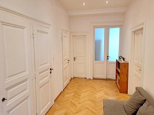 "elegante 3 Zimmer Altbau in Zentrumsn�he!"