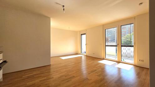 Gro�z�gige Neubauwohnung mit K�hlung und gro�em, sonnigen Balkon