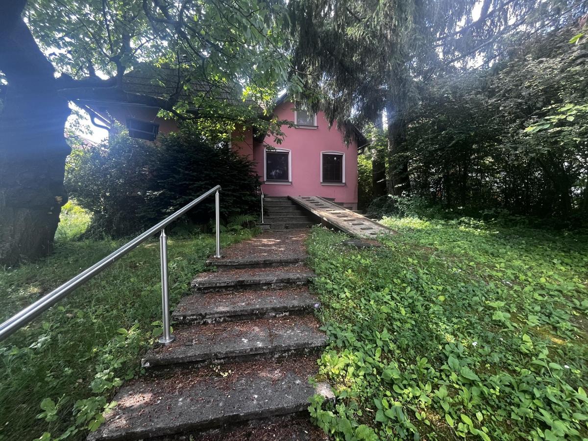04 Altbestand Haus 75 m�