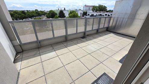 Moderne Terrassenwohnung + Deckenk�hlung im 5.OG!!